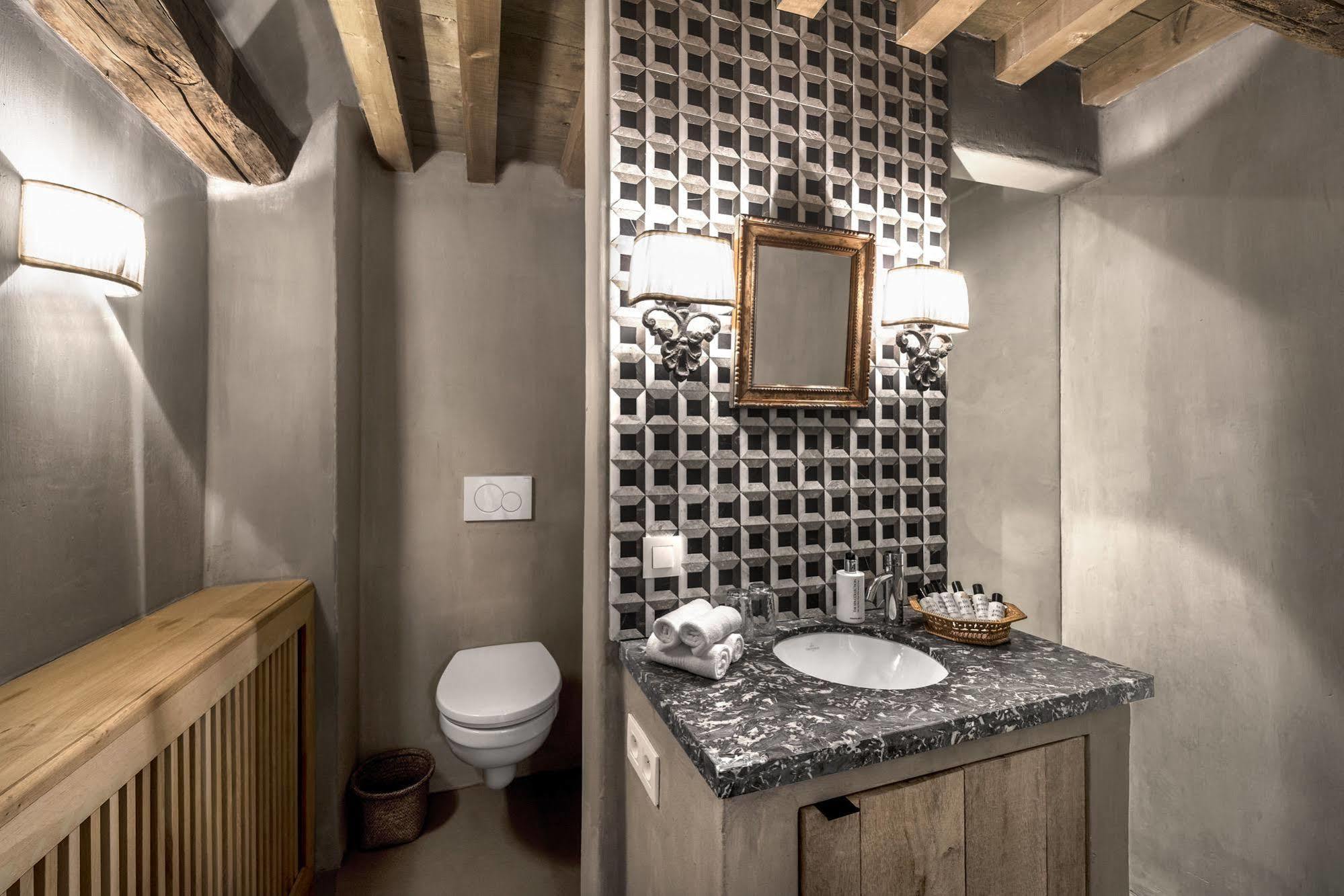 Hign-End Getaway In Heart Of Medieval Bruges - Katelijne Buitenkant foto